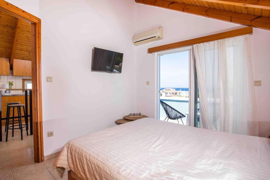 Megat Seaview And Seaside Apartments Ialysos  Dış mekan fotoğraf